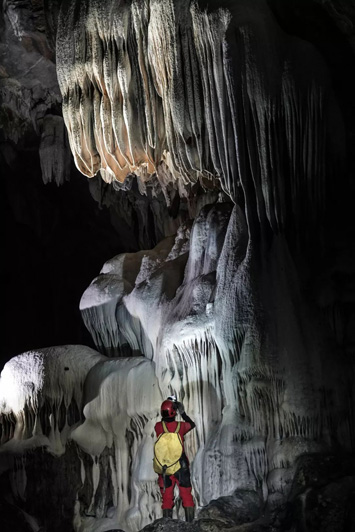 На юге Китая обнаружили 19 подземных пещер