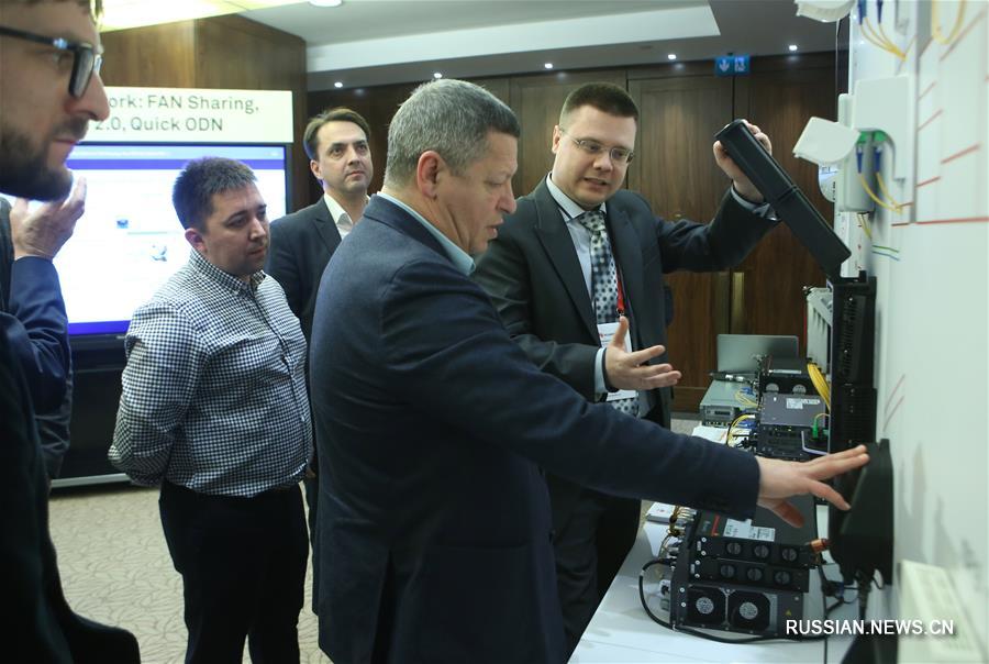 Китайская Huawei хочет помочь Украине развивать широкополосную связь