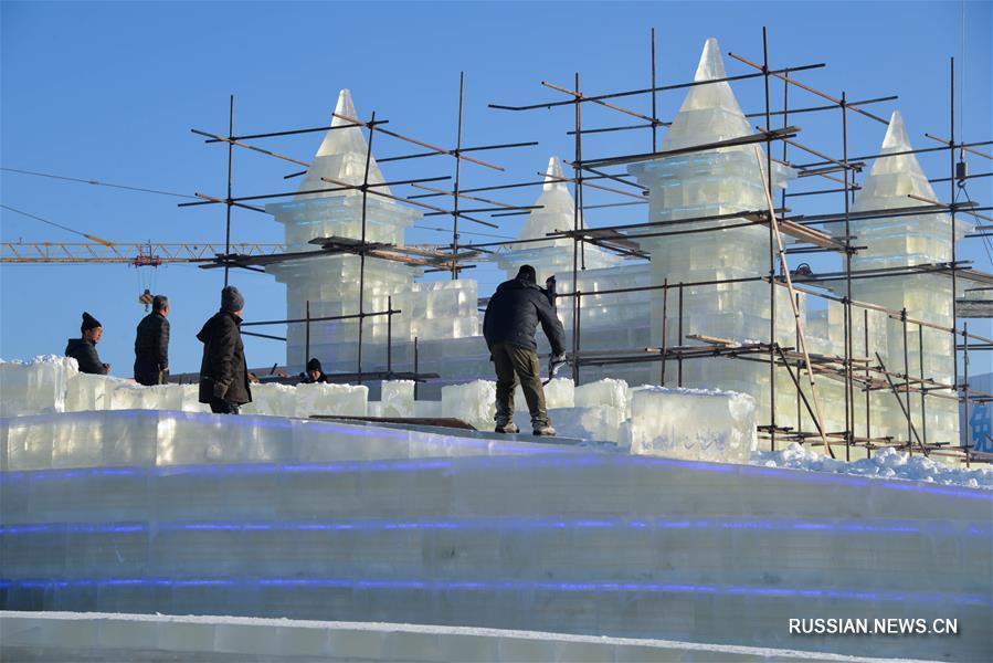 Рождение ледовой сказки на севере Китая
