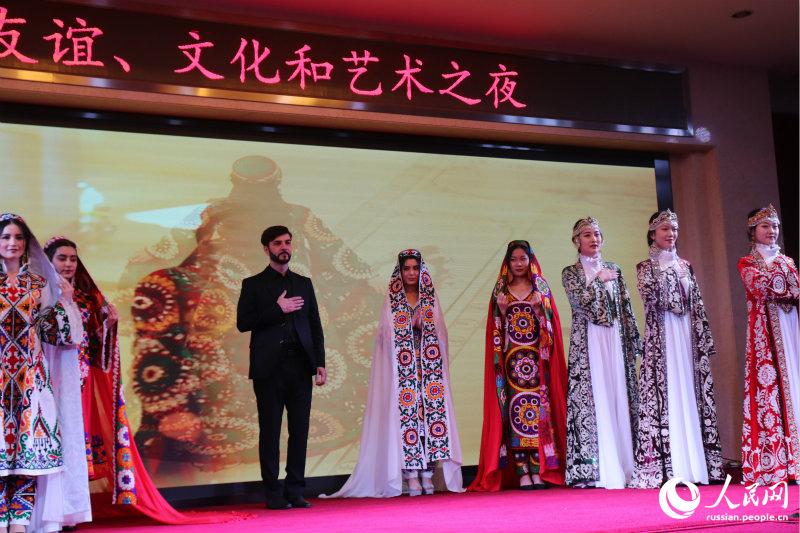 В Пекине прошла церемония открытия Центра таджикско-китайских культурных обменов