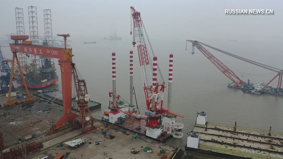 Новое судно для установки ветряных турбин поставлено китайской компании