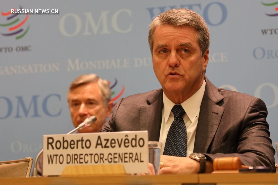10 декабря 2019 года в штаб-квартире ВТО в Женеве генеральный директор организации Р. Азеведу принял участие в пресс-конференции, состоявшейся после двухдневного заседания Генерального совета ВТО. /Фото: Синьхуа/