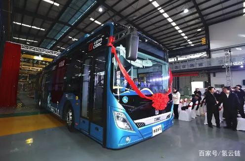 В Китае в эксплуатацию введен пассажирский автобус на водородных топливных элементах