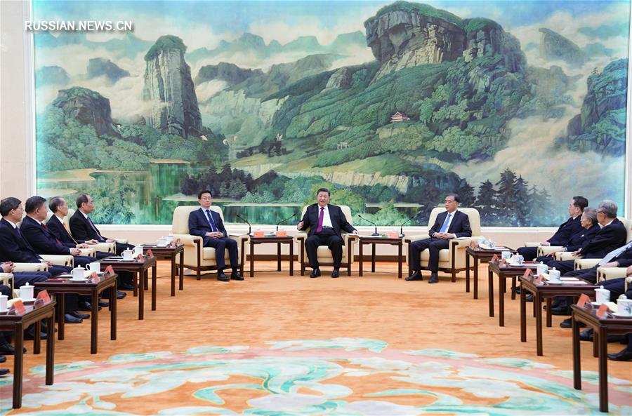 Си Цзиньпин поздравил руководителей некоммунистических партий Китая и беспартийных с наступающим праздником Весны