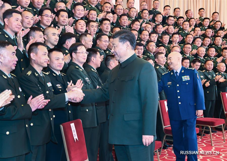 Си Цзиньпин проинспектировал дислоцированные в провинции Юньнань воинские подразделения