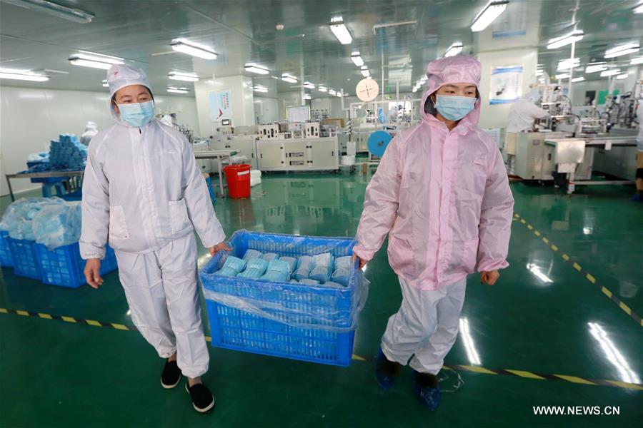 Производство защитных масок в уезде Сяцзян