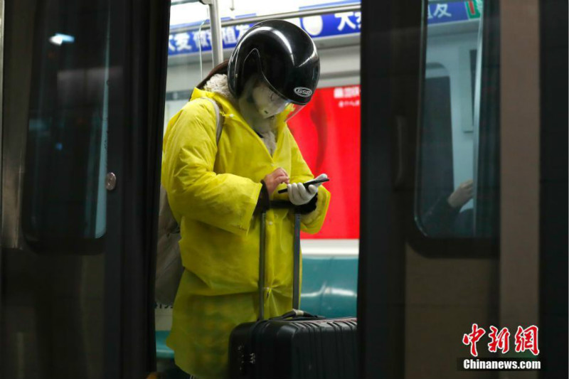 Пекинские транспортные учреждения эффективно эвакуируют возвращающихся пассажиров