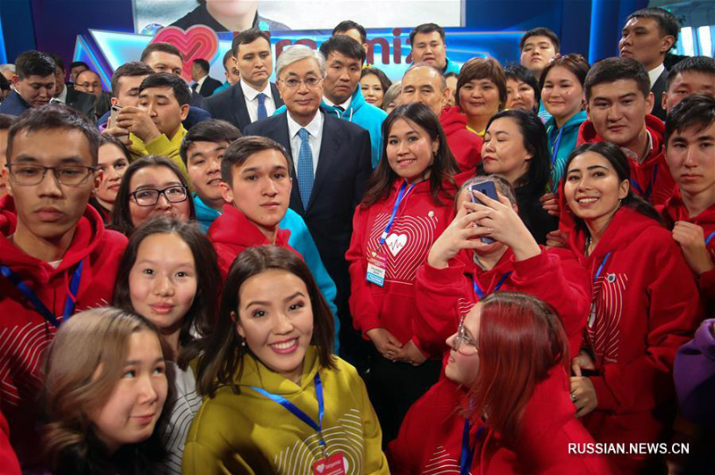 Президент Казахстана К.-Ж. Токаев принял участие в открытии фронт-офиса волонтеров в Нур-Султане