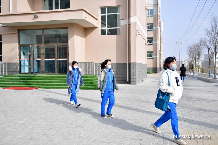 В некоторых школах провинции Цинхай возобновились уроки