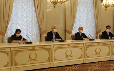  Мэр Москвы Сергей Собянин провёл встречу с китайской делегацией медэкспертов по борьбе с эпидемией 