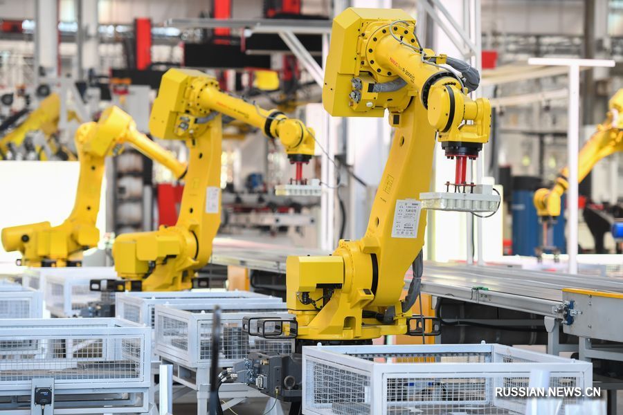 Производство промышленных роботов в Китае в марте выросло на 12,9 проц.