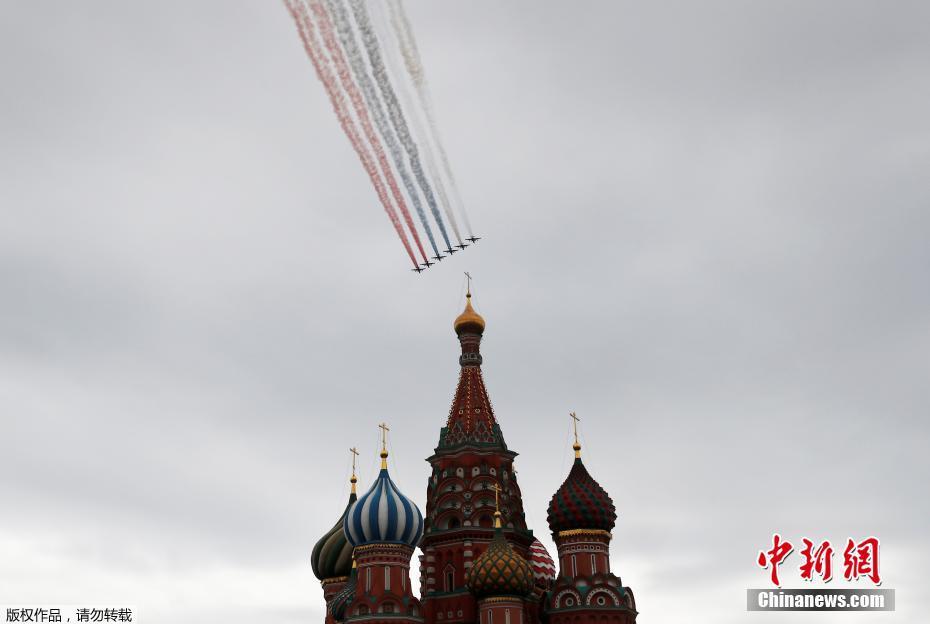 В Москве завершился воздушный парад Победы