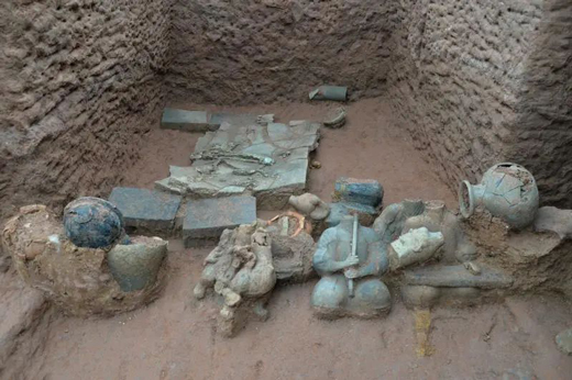 В Чэнду обнаружены более 6000 древних гробниц