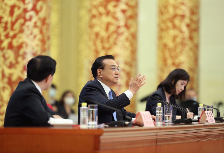 Ли Кэцян: Китай, Япония и РК совместно работают над содействием развитию FTA