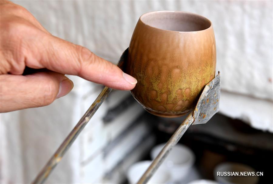 Хранитель тысячелетних традиций фарфорового производства из провинции Хэнань