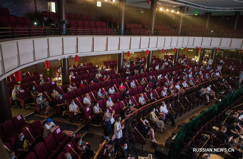 7 театров в Ухане вновь открылись для публики