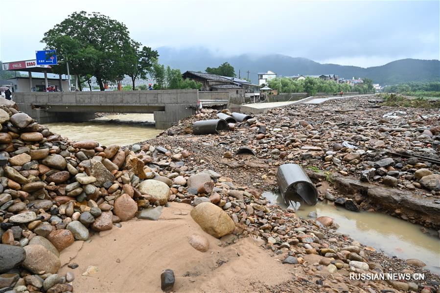 Ликвидация последствий стихийного бедствия в городе Наньпин провинции Фуцзянь