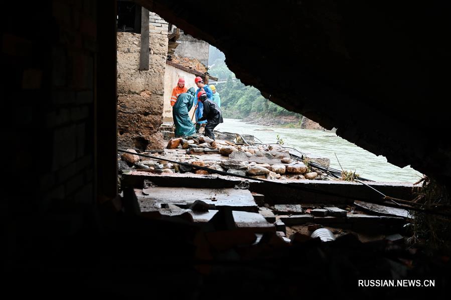 Ликвидация последствий стихийного бедствия в городе Наньпин провинции Фуцзянь