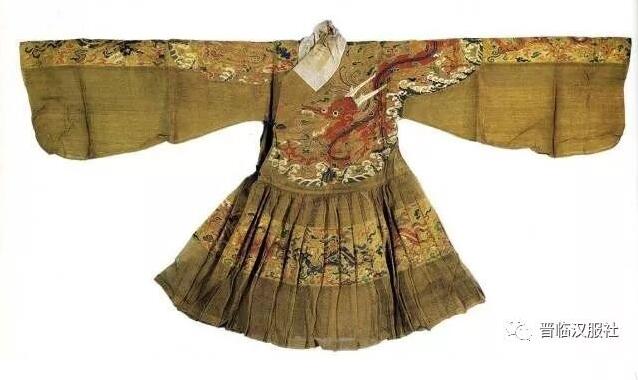 Фэйюйфу - официальная одежда чиновника династии Мин, сохраняющая в музее Шаньдун.