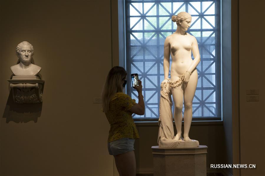 Национальная галерея искусств США вновь открылась для посещения