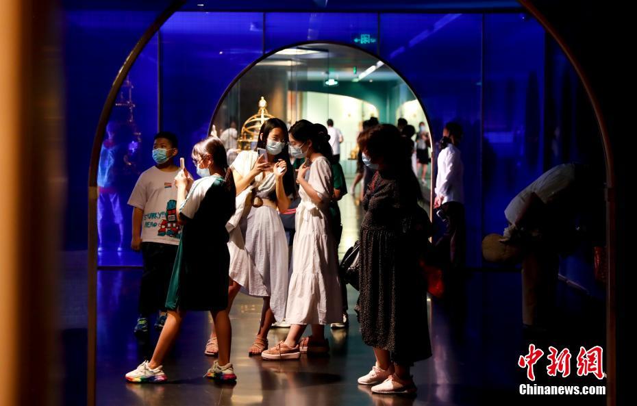 Музей Гугун открыл внутренние выставочные залы после 177 дней закрытия