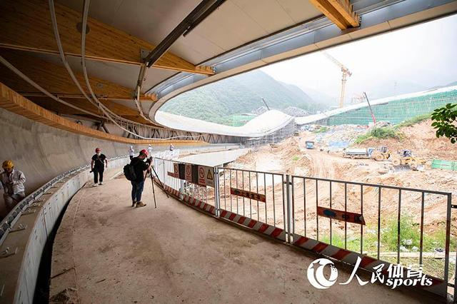 Строительство объектов зимних Олимпийских игр в пекинском районе Яньцин