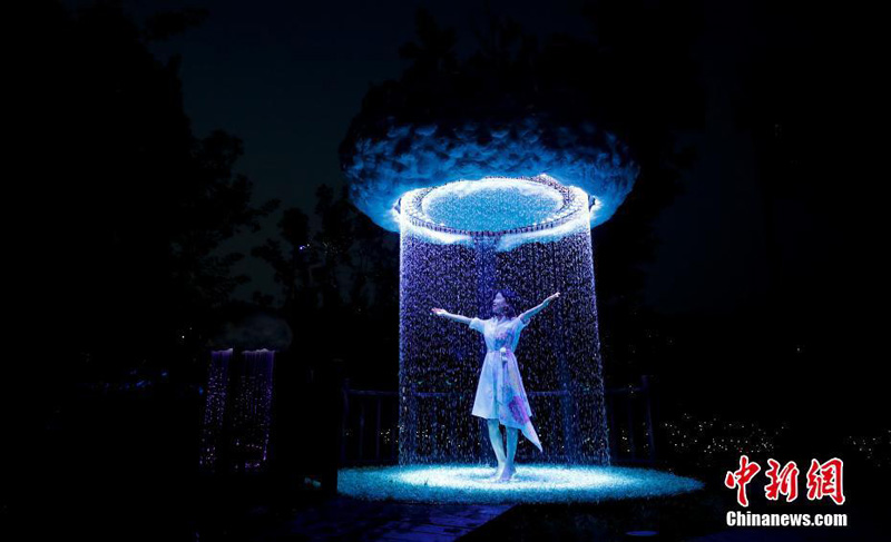 В Пекине открылась иммерсивная выставка искусства иллюминации на открытом воздухе