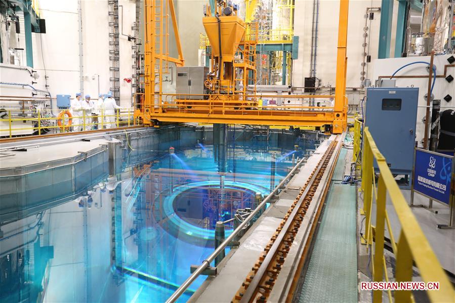 В Китае началась загрузка ядерного топлива в реактор "Хуалун-1"