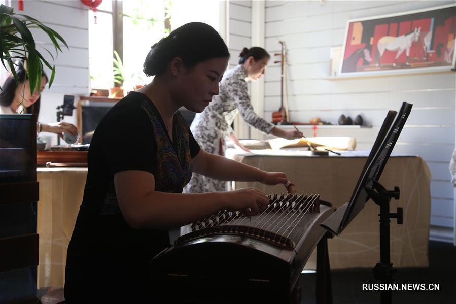 Музыкальный центр Конфуция в Киеве отметил начало учебного года и День учителя концертом