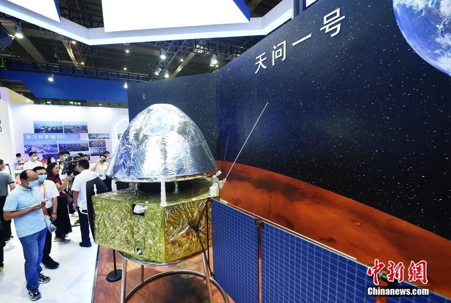 Модель первого китайского марсохода «Тяньвэнь-1» впервые показана публике