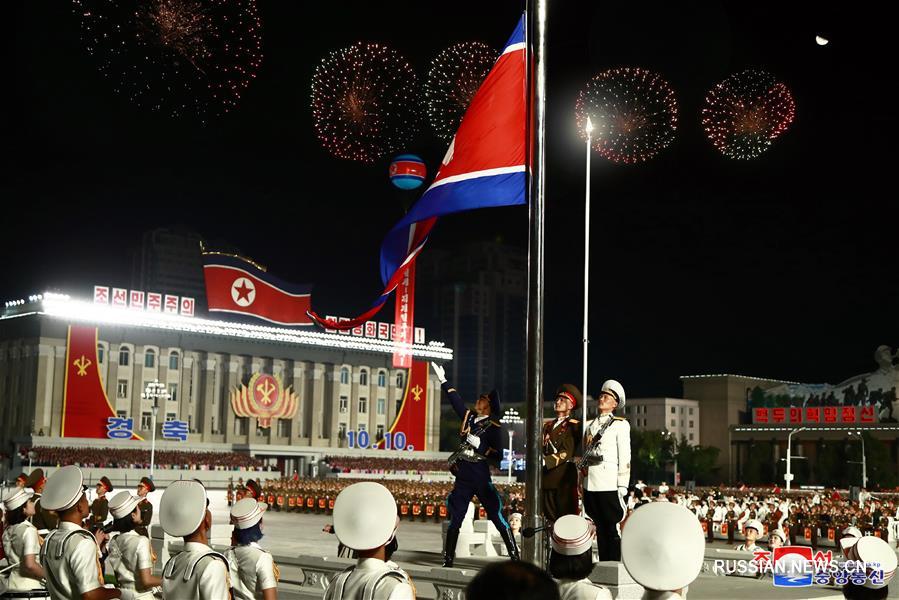 В КНДР прошел парад по случаю 75-летия ТПК