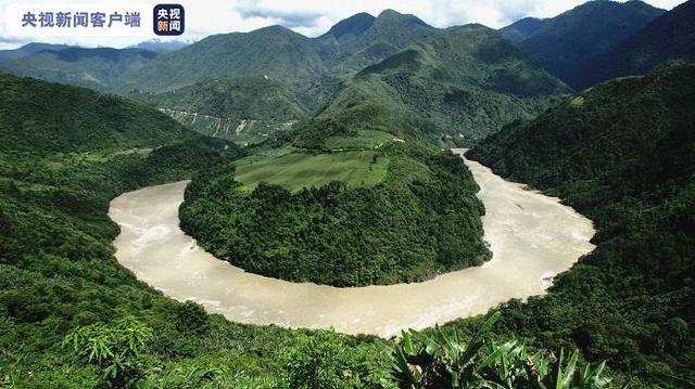 Большой каньон Ярлунг Цангпо в Тибете стал одним из туристических зон класса 5A в Китае