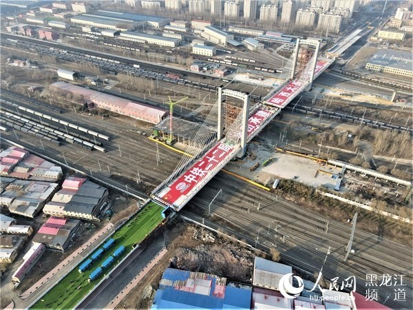 В Харбине возводится мост, пересекающий самое большое в Китае количество железнодорожных линий