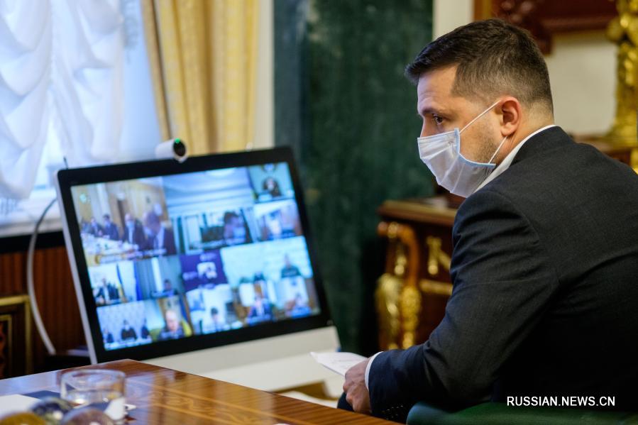 Президент Украины излечился от COVID-19