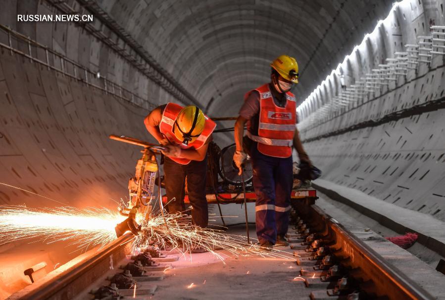 В Гуанчжоу ведется строительство новой линии метро