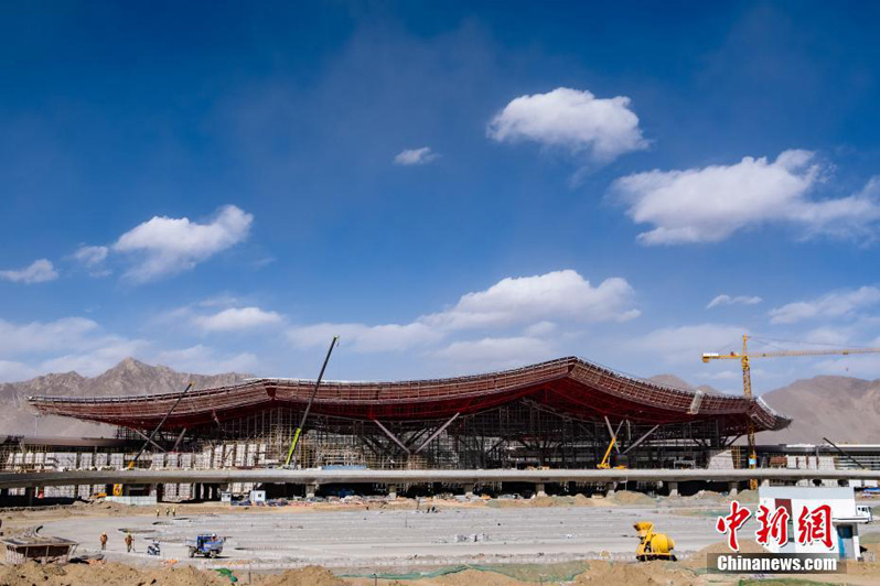 В Лхасе полным ходом идут работы по реконструкции аэропорта «Гонггар»