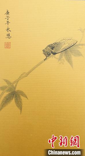 Китаец реалистично рисует насекомых