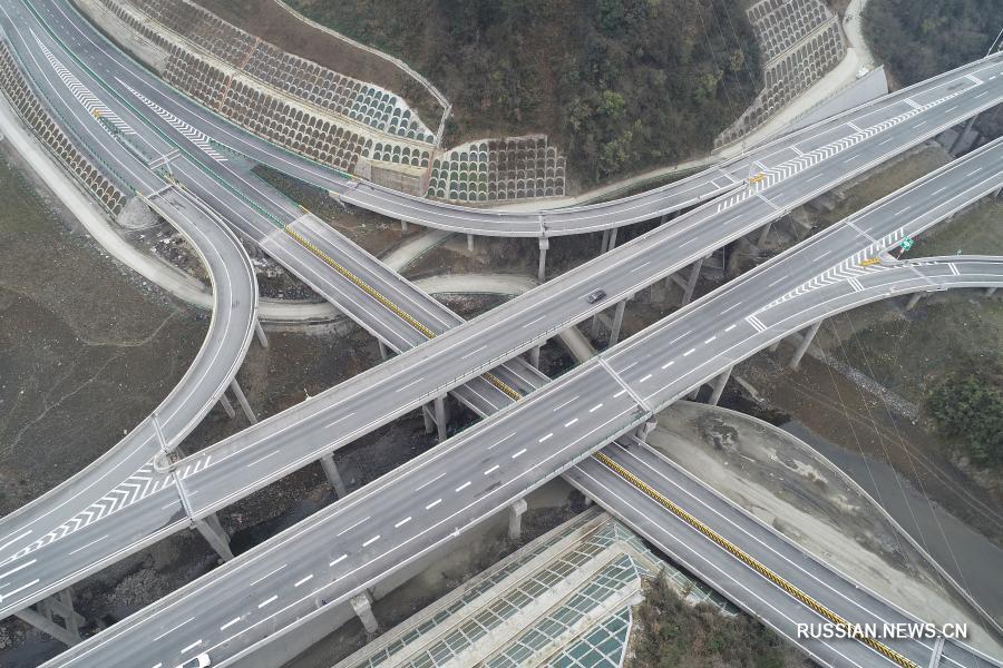Китай: скоростные автомагистрали в глубине гор
