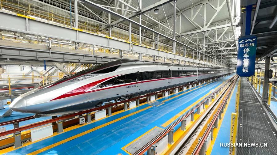В Китае впервые представили морозоустойчивый высокоскоростной поезд