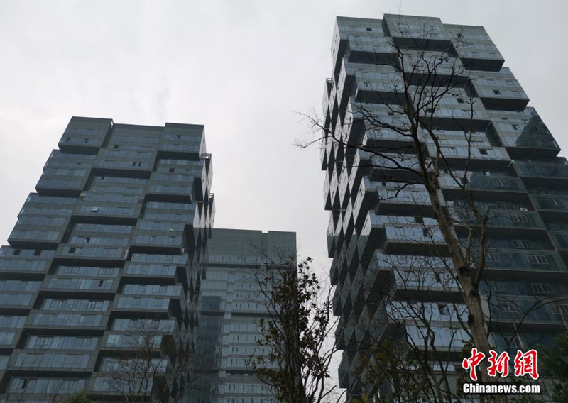В городе Чунцин появились новые здания в стиле киберпанк