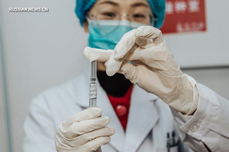 Вакцина Sinovac против COVID-19 получила условное разрешение на поставку на рынок в Китае