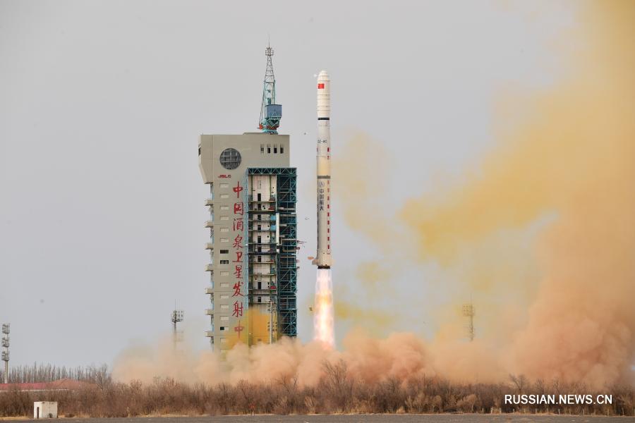 Китай запустил новые спутники для исследования электромагнитной среды