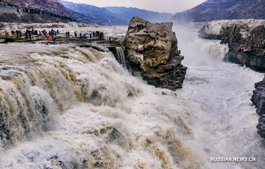 Водопад Хукоу вновь открыт для посетителей