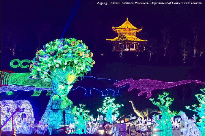 Фестиваль фонарей открылся в городе Цзыгун Китая