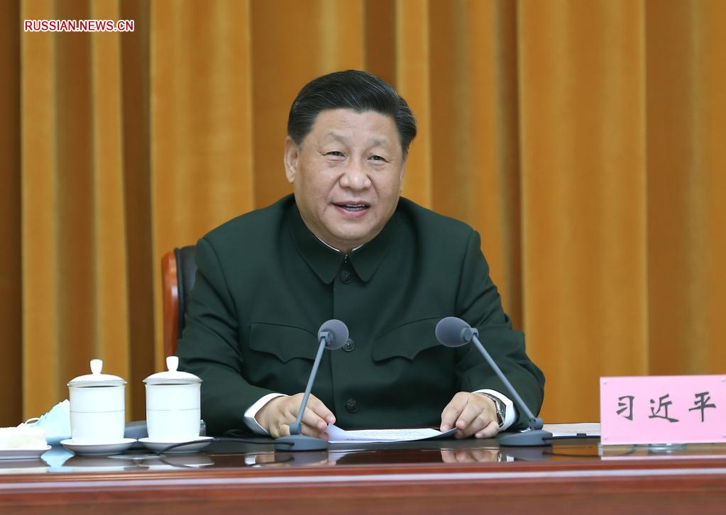 Си Цзиньпин проинспектировал маневренное подразделение вооруженной полиции Китая