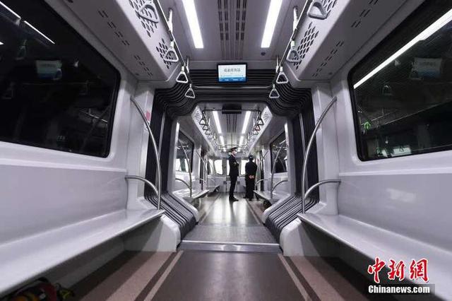 Первый в мире беспилотный воздушный поезд был представлен в Чунцине