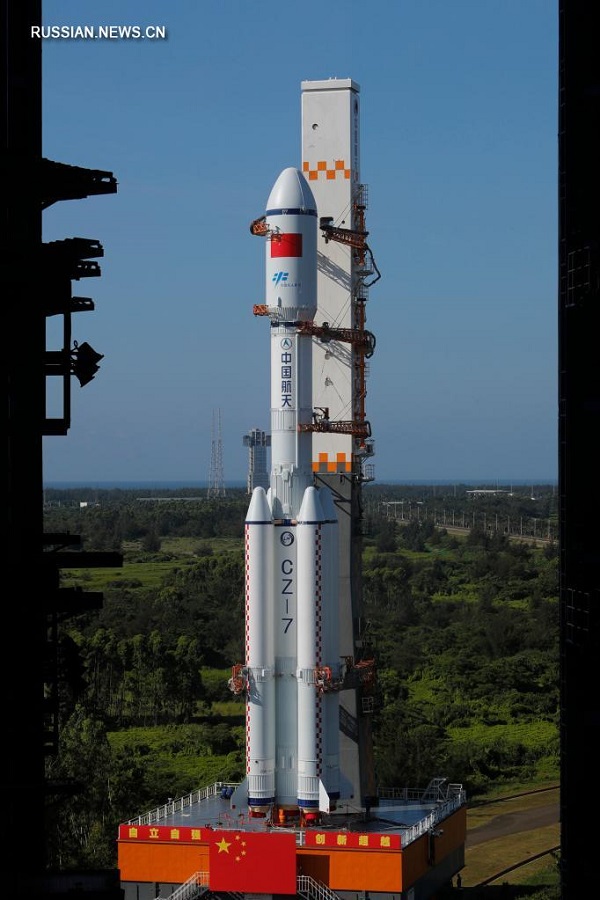 Грузовой космический корабль "Тяньчжоу-2" прибыл на стартовую площадку