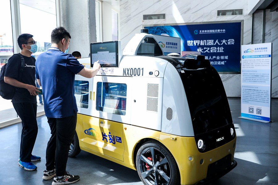 В Пекине выдали разрешение на использование беспилотных автомобилей-доставщиков