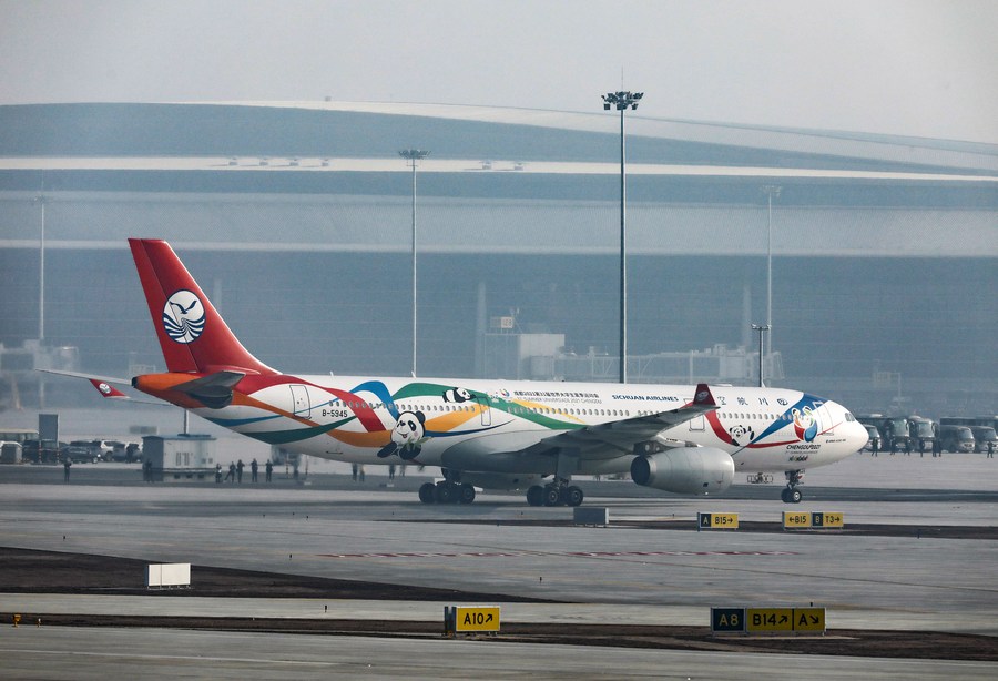 Китай запретит использование изделий из одноразового пластика  на внутренних пассажирских авиарейсах