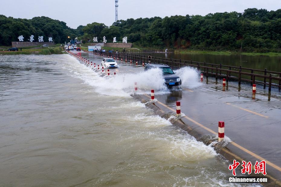 В Цзянси снова появилось "водное шоссе"